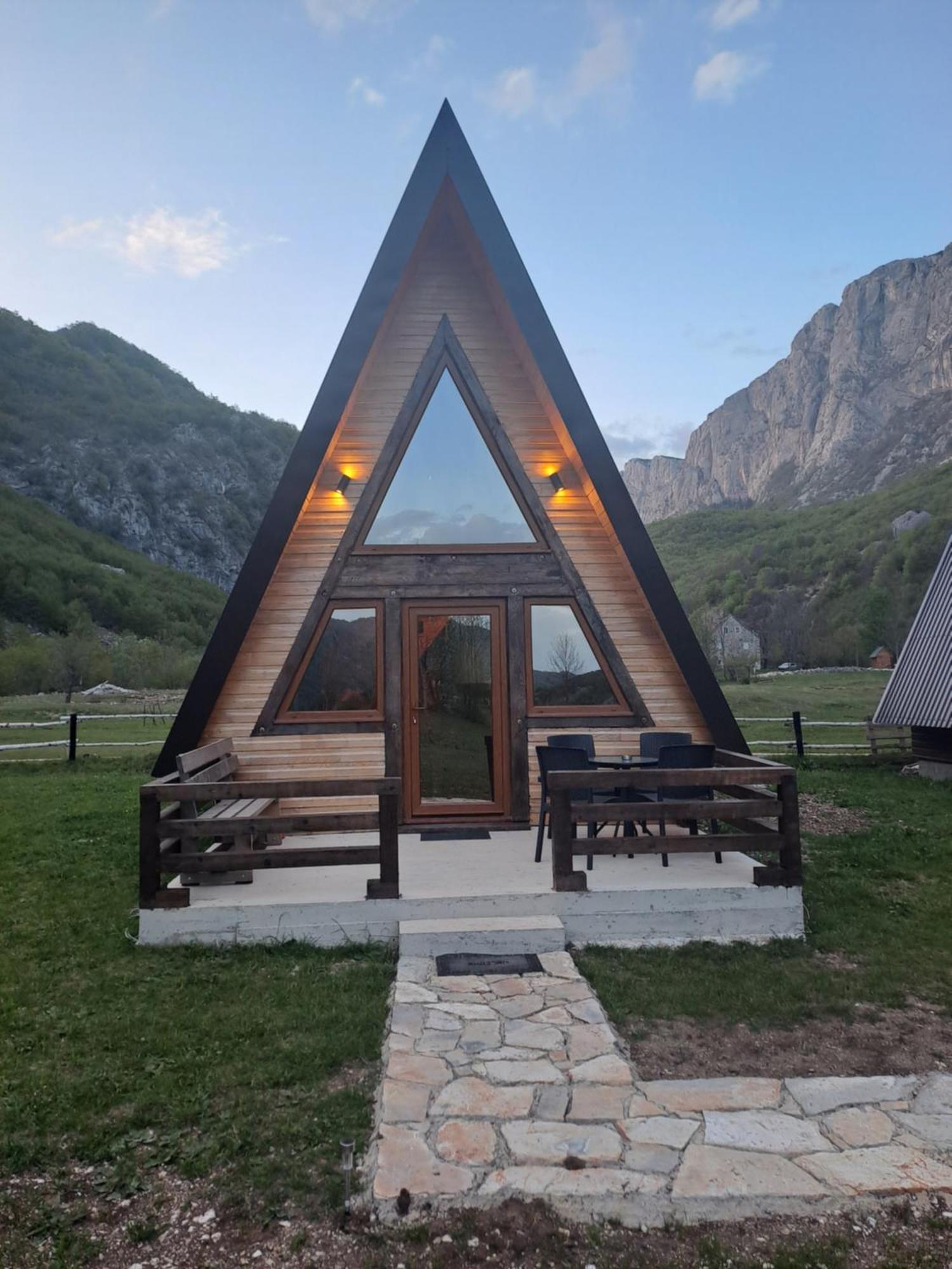 Wooden Cottages Konak Savnik Экстерьер фото