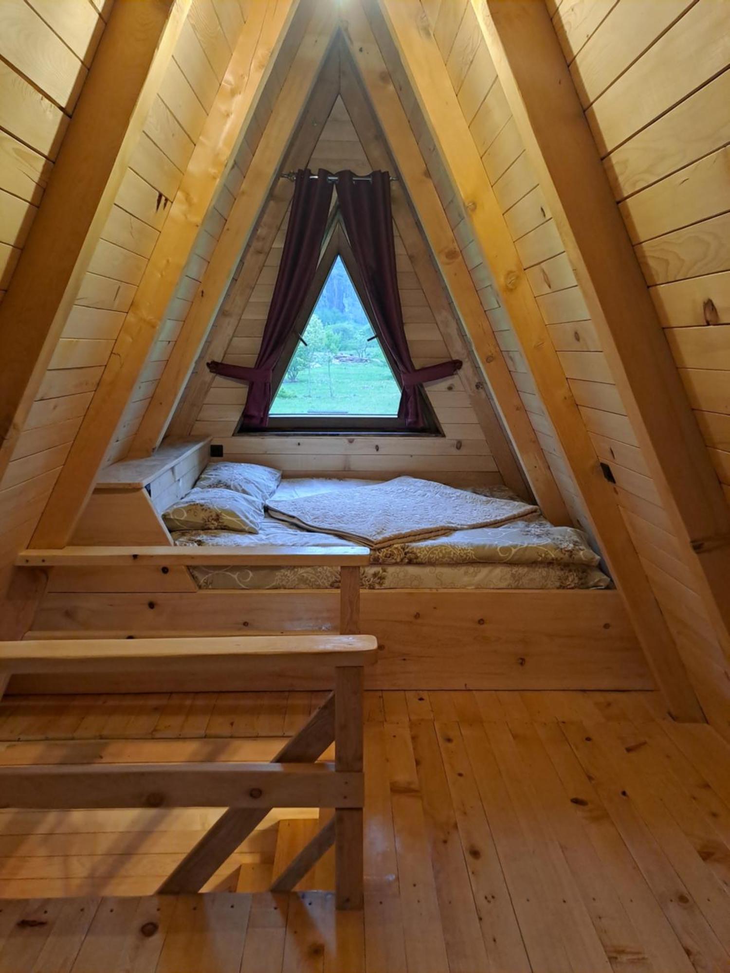 Wooden Cottages Konak Savnik Экстерьер фото