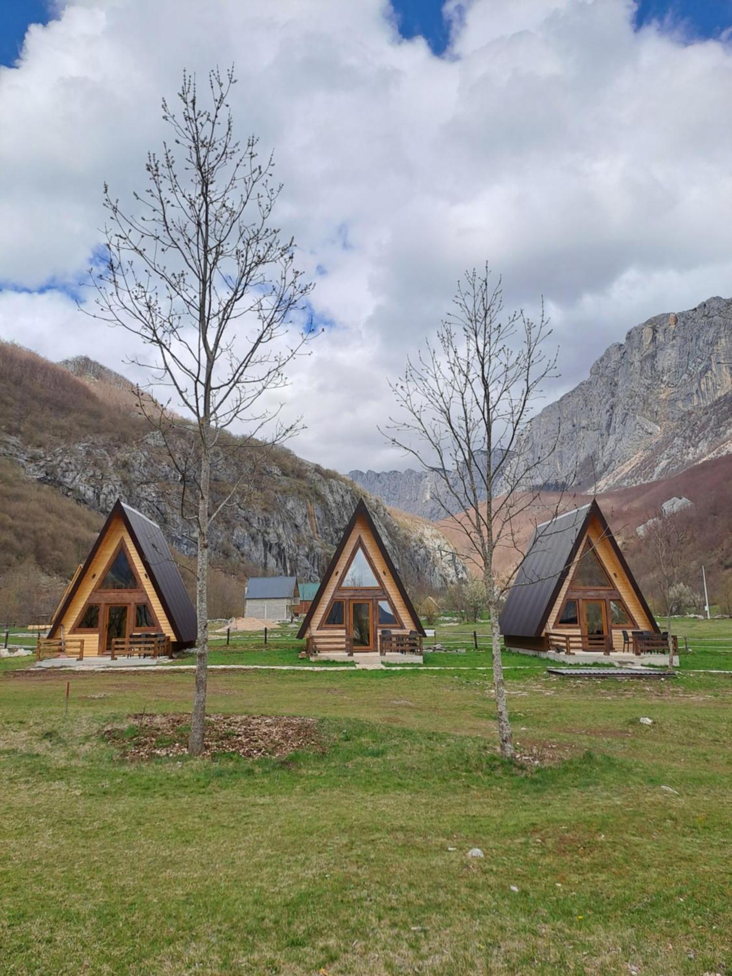Wooden Cottages Konak Savnik Экстерьер фото